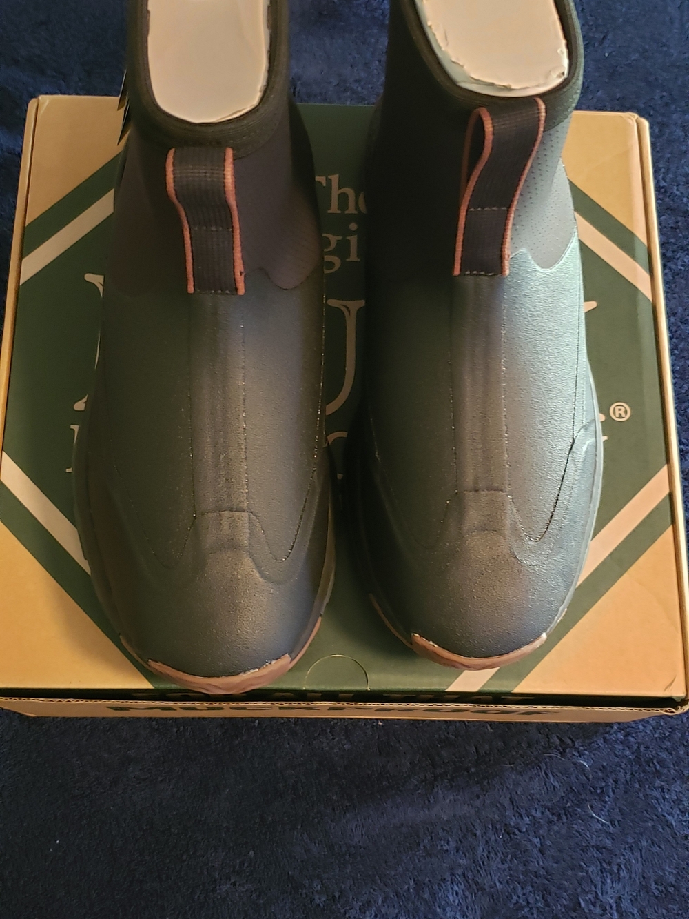 🌻NIB Muck Boot Co.Waterproof Slip-On Men’s Boots in Black